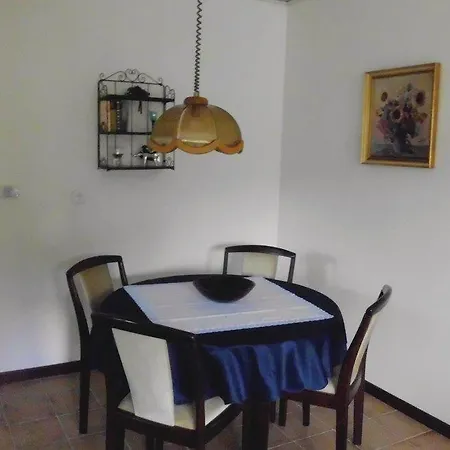 דירה Sonnenstr. F